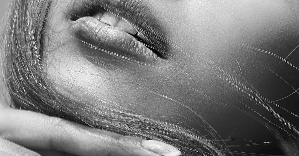 Pessoa exibindo dicas práticas para poses sensuais e confiança