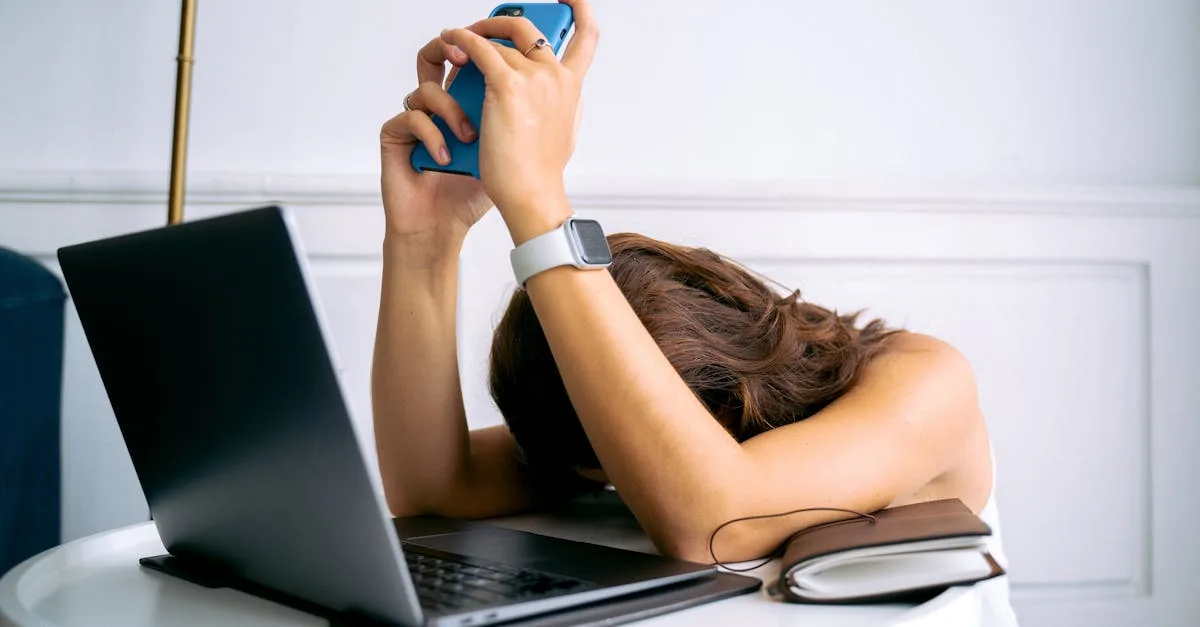 Uso de dispositivos digitais e ferramentas online para monetização de conteúdo